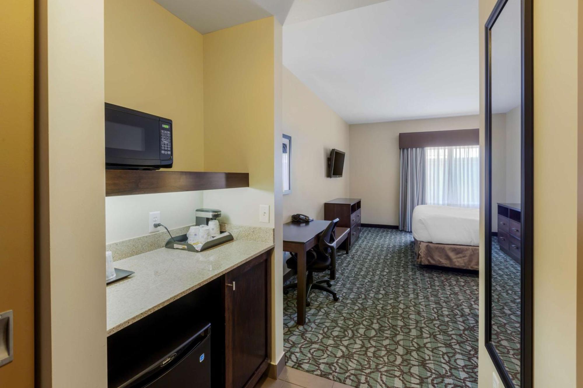 Best Western Plus Walkerton Hotel & Conference Centre ภายนอก รูปภาพ