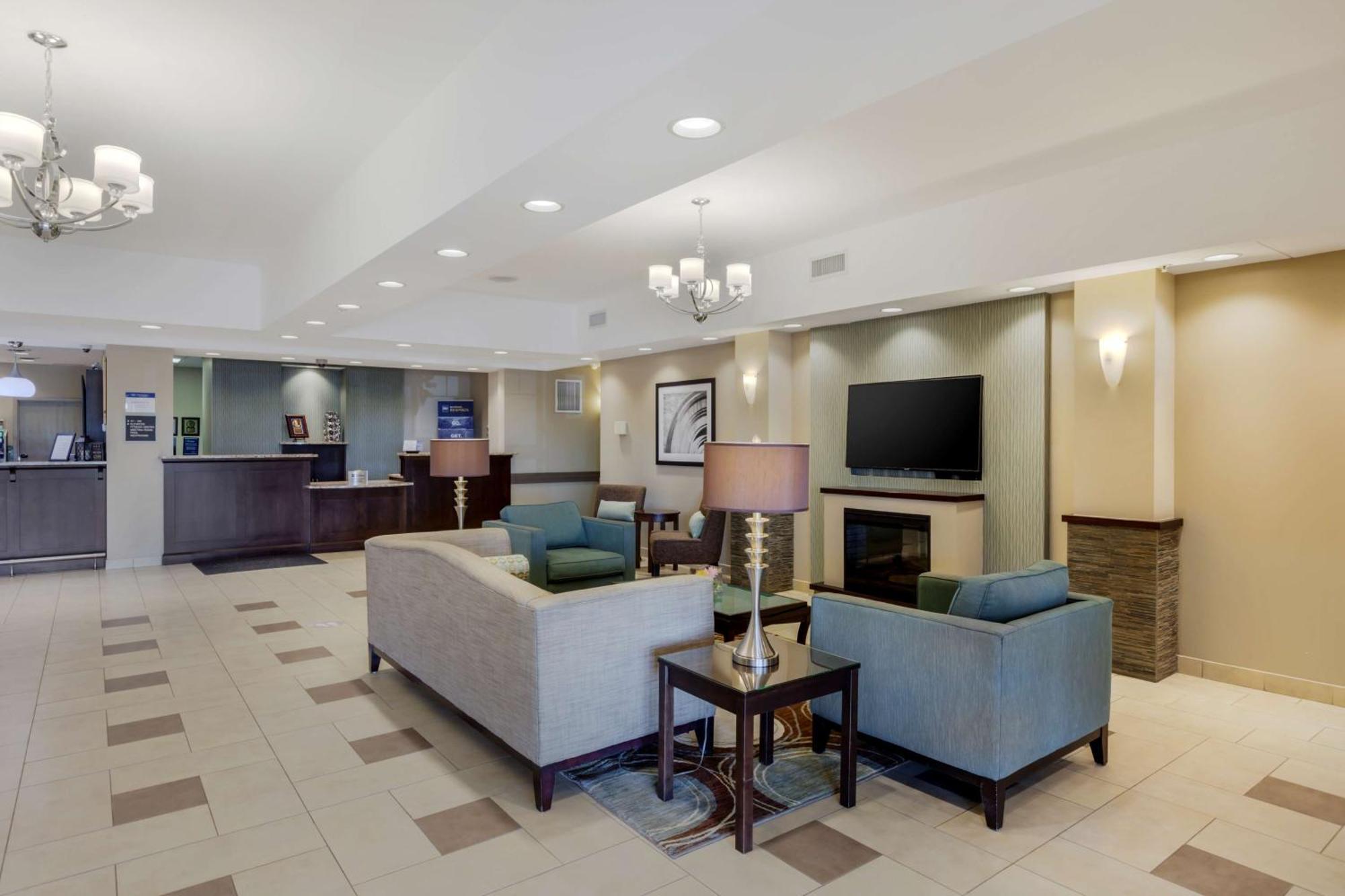 Best Western Plus Walkerton Hotel & Conference Centre ภายนอก รูปภาพ